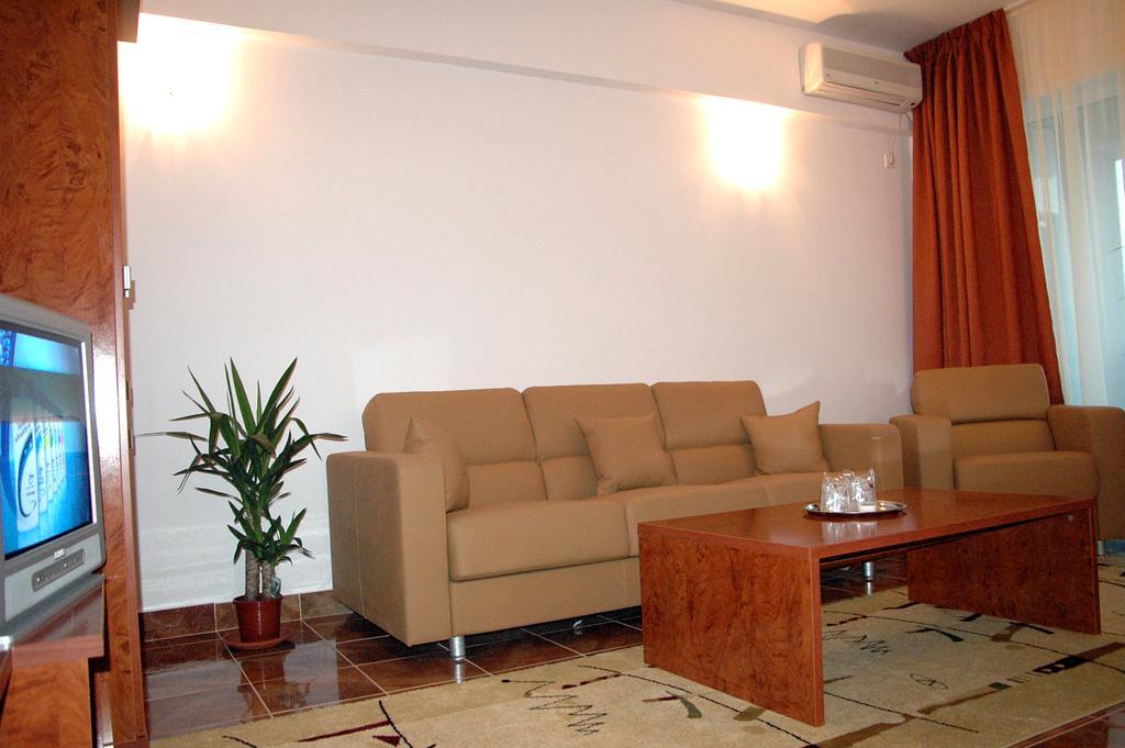 Hotel Florida Mamaia Luaran gambar